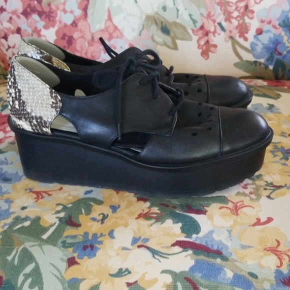 Daniella Lehavi Shoes - Danielle Lehavi black platform shoe 38/8